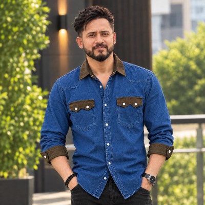 Double pocket denim shirt