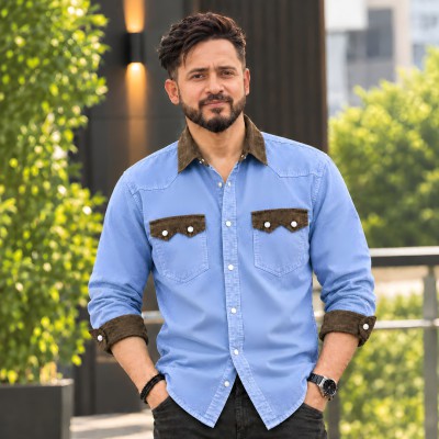 Double pocket denim shirt